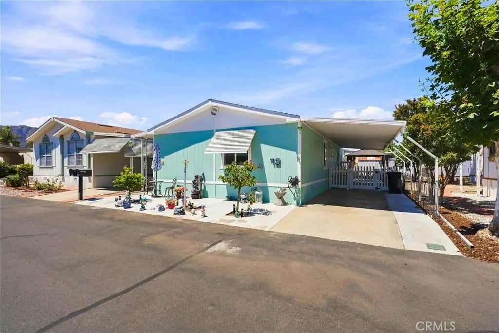 31750 Machado 75, Lake Elsinore, CA — listing photo 1