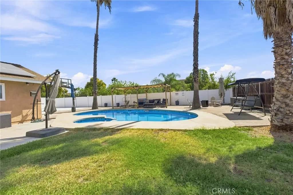 257 Ohio St, Lake Elsinore, CA — listing photo 1