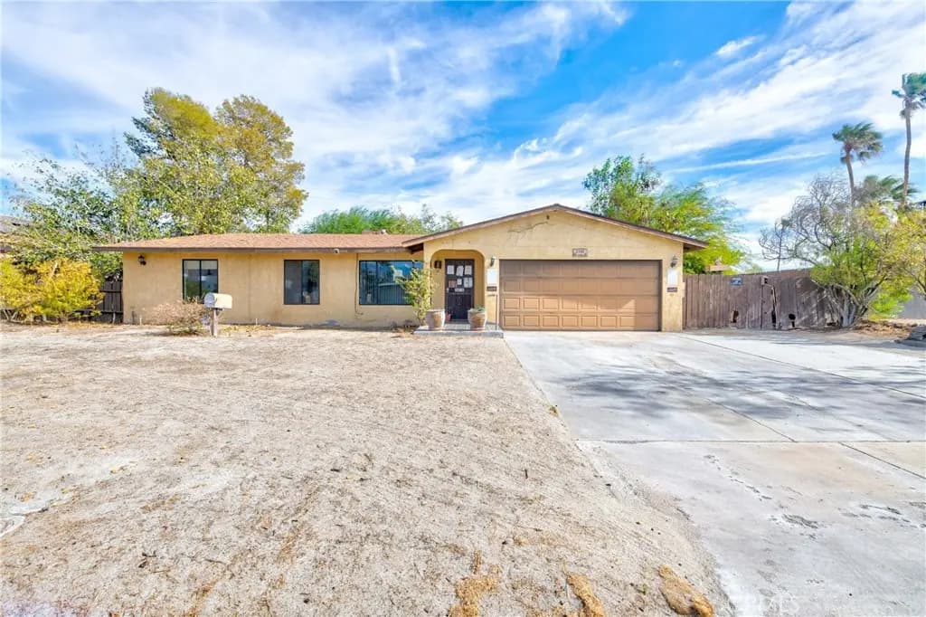 2302 E Wayne, Palm Springs, CA — listing photo 1