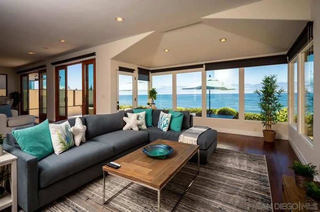 5556 Calumet Avenue, La Jolla, CA — listing photo 1