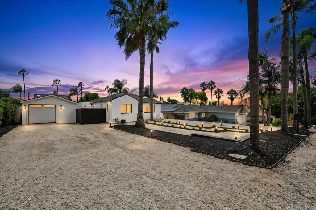 1319 Knowles Avenue, Carlsbad, CA — listing photo 1