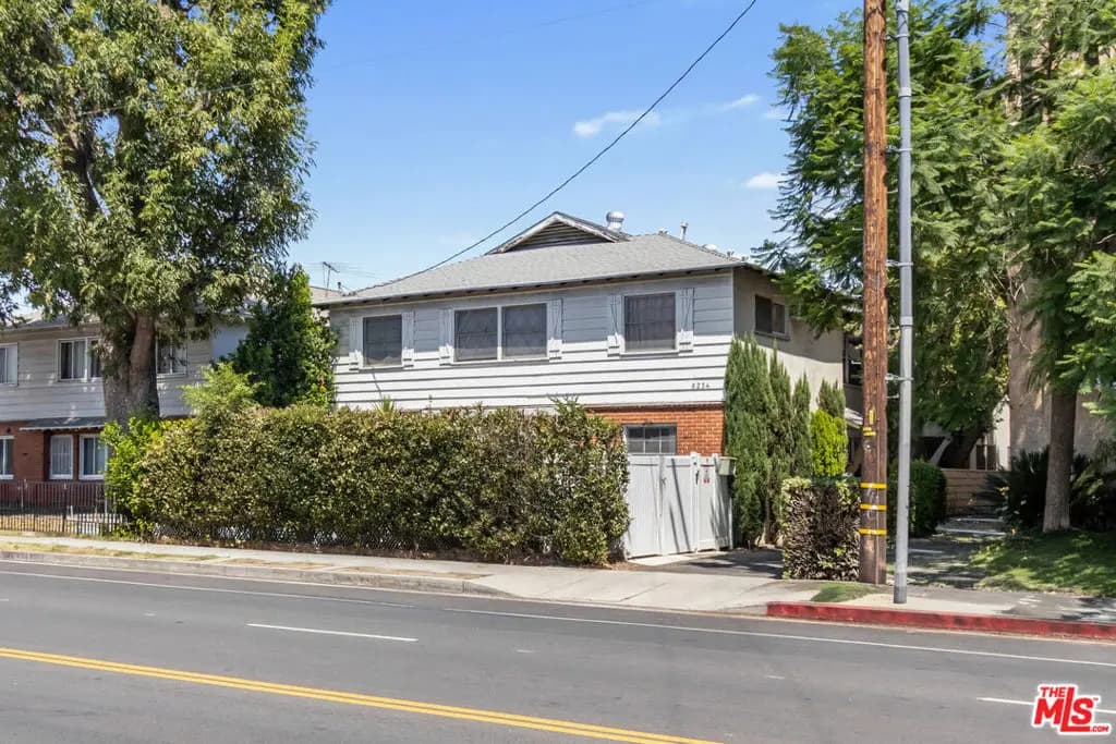 6254 Whitsett, Valley Glen, CA — listing photo 1