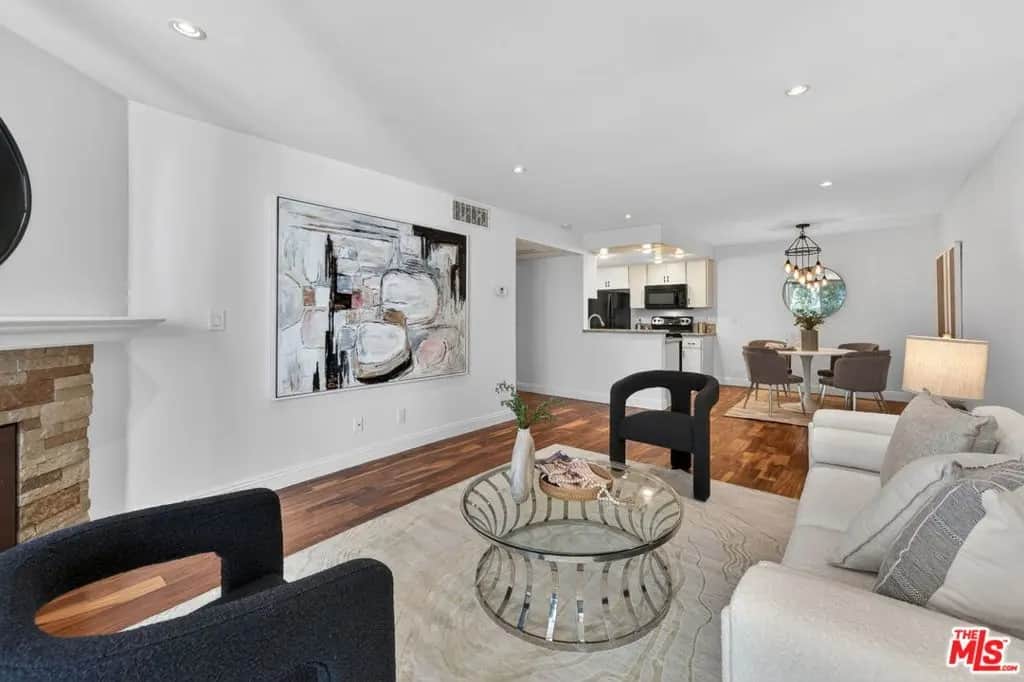 8530 Holloway Drive 303, West Hollywood, CA — listing photo 1
