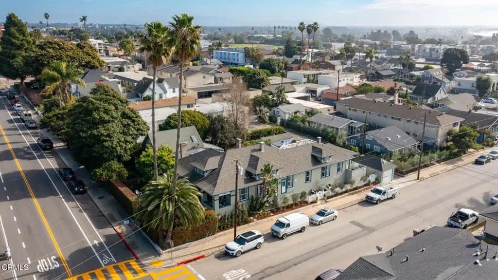 1106 E Santa Clara Street, Ventura, CA — listing photo 1