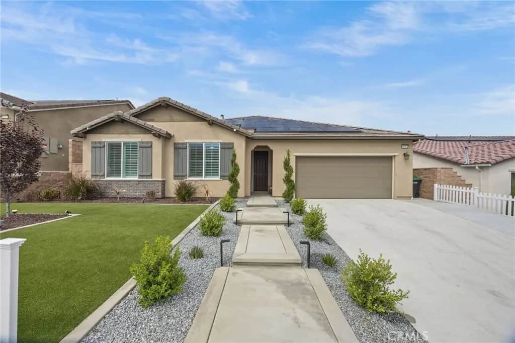 16643 Evelyn, Lake Elsinore, CA — listing photo 1