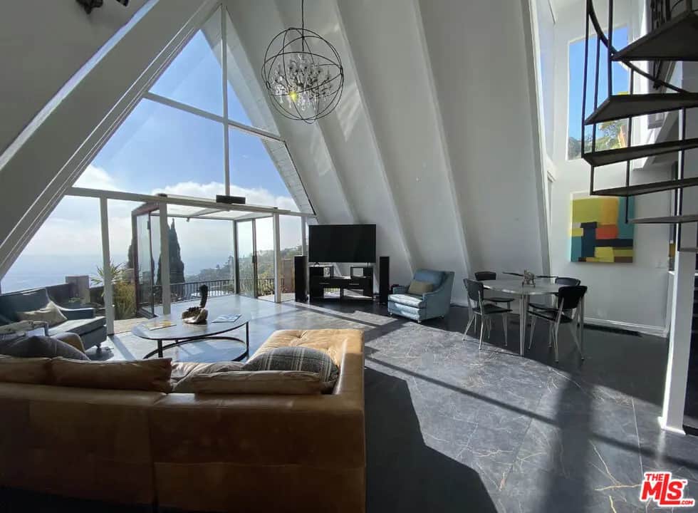 2144 Sunset Plaza Drive, Los Angeles, CA — listing photo 1