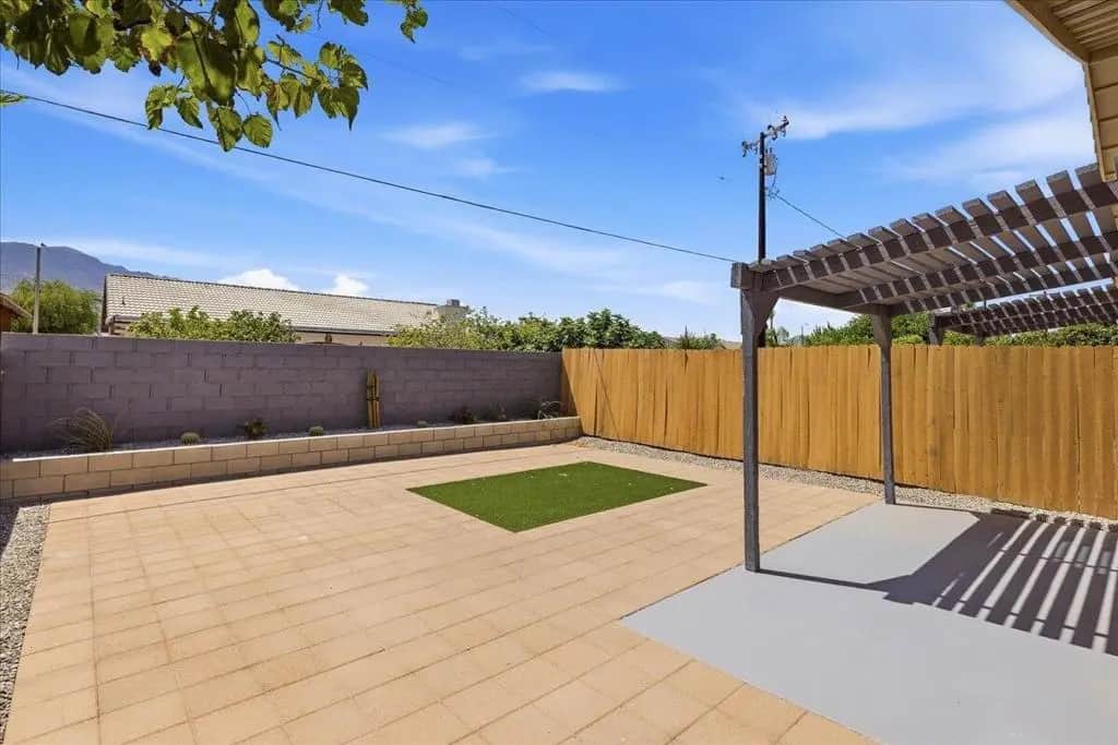 31601 Avenida Maravilla 2, Cathedral City, CA — listing photo 1