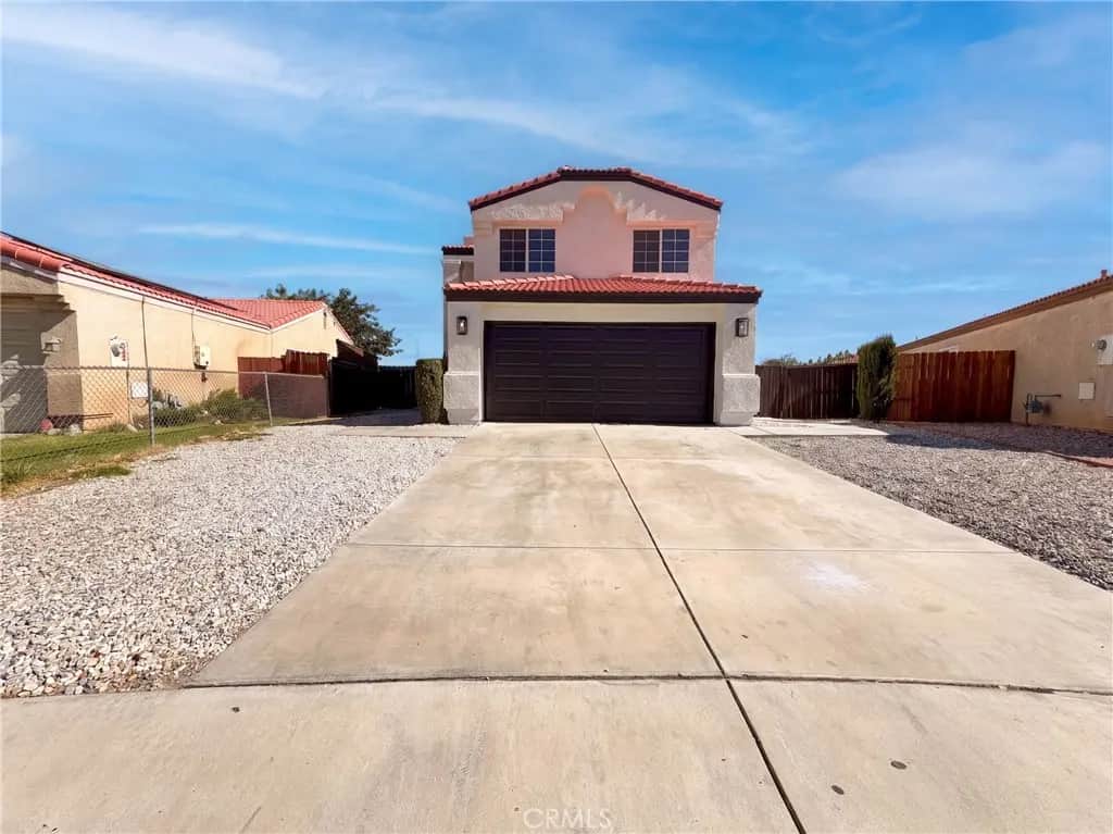 16960 Sorrento, Victorville, CA — listing photo 1