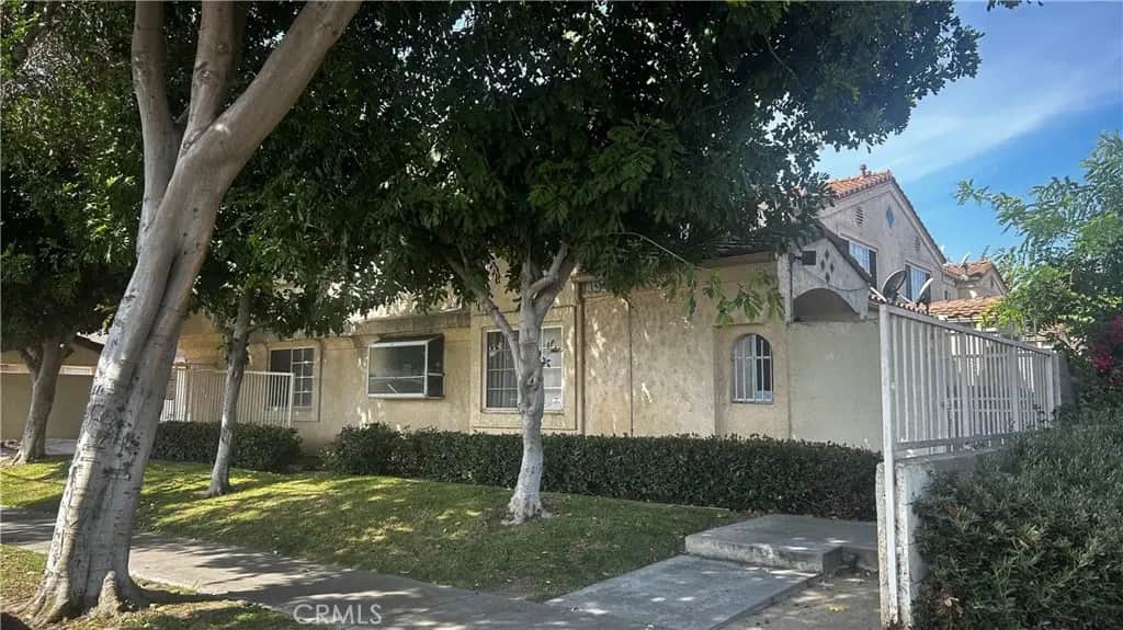 13949 Arthur Avenue 1, Paramount, CA — listing photo 1