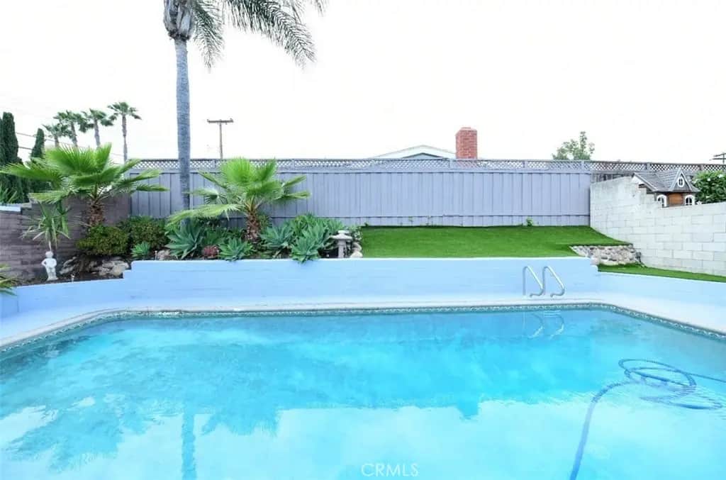 9452 Larrabee Avenue, San Diego, CA — listing photo 1