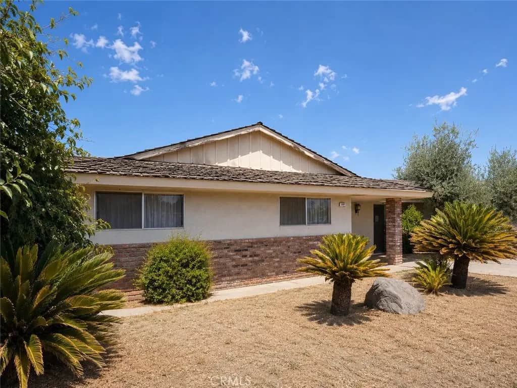 146 W Hanford Armona, Lemoore, CA — listing photo 1