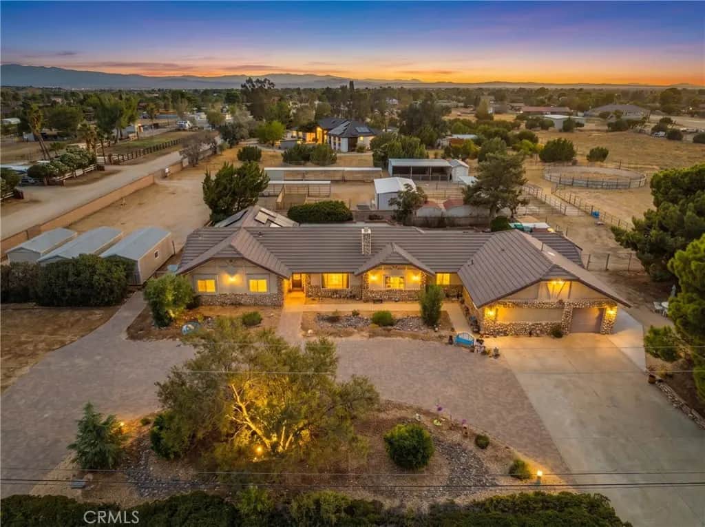 2651 W Avenue N12, Palmdale, CA — listing photo 1
