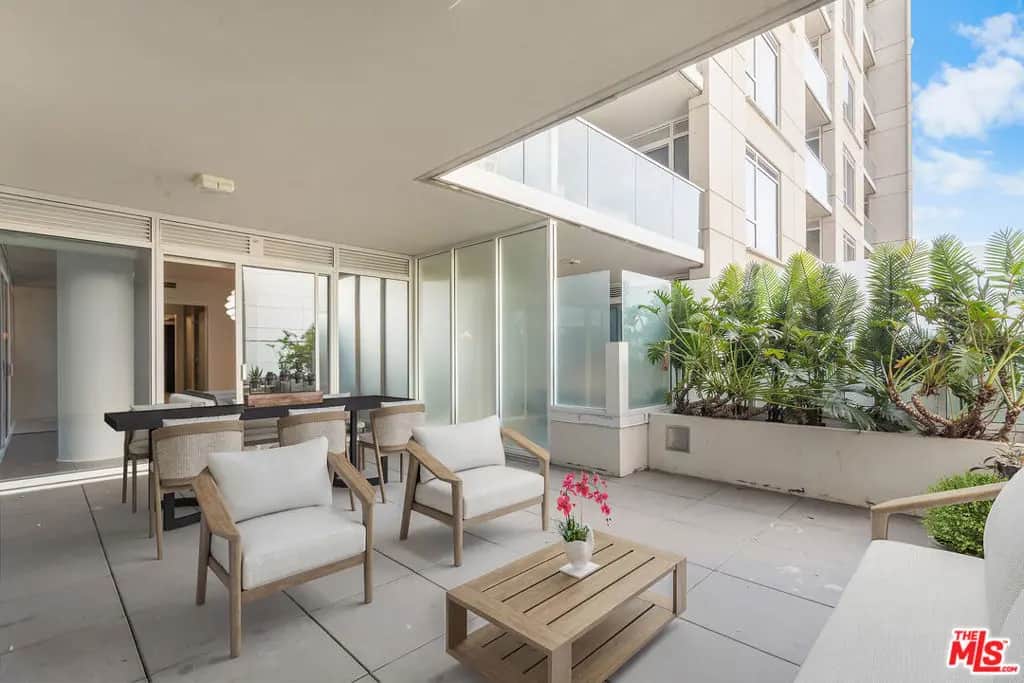 6250 Hollywood Boulevard 4E, Los Angeles, CA — listing photo 1