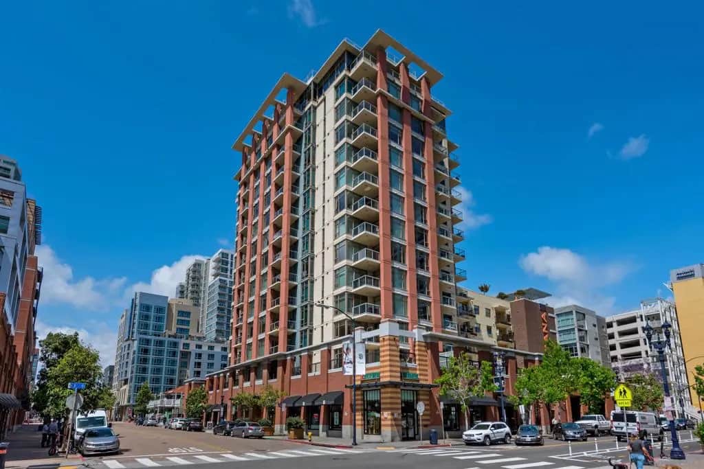 427 9th Ave 504, San Diego, CA — listing photo 1