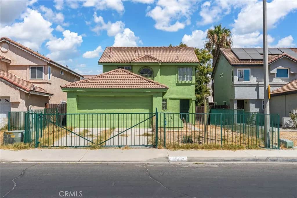 1543 Keepsake Lane, Perris, CA — listing photo 1