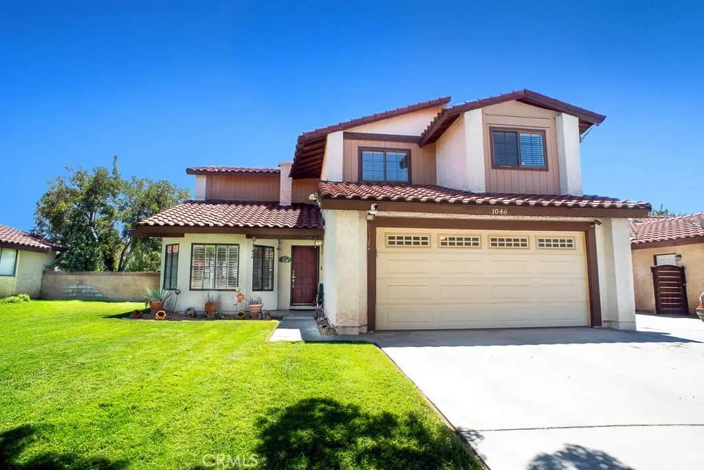 1046 E Avenue J6, Lancaster, CA — listing photo 1