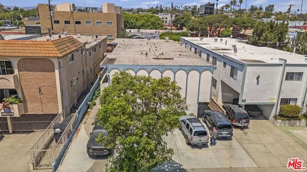 12231 Pacific Avenue, Los Angeles, CA — listing photo 1