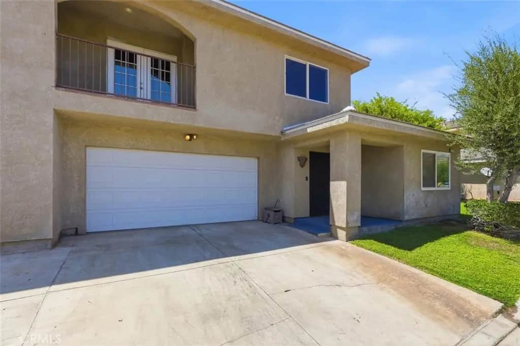 33275 Campus Lane, Cathedral City, CA — listing photo 1