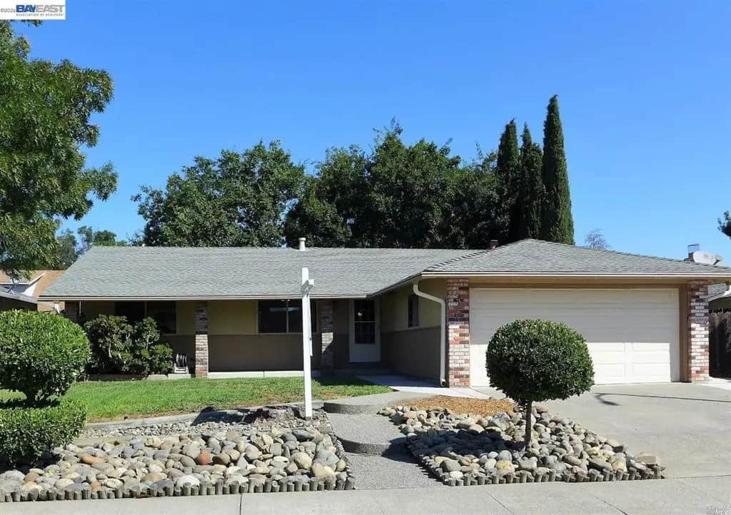 225 Riverdale Ave, Vacaville, CA — listing photo 1