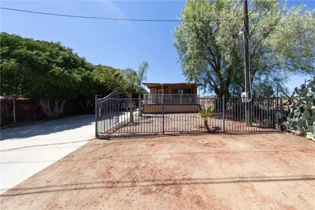 22735 Lukens Lane, Perris, CA — listing photo 1