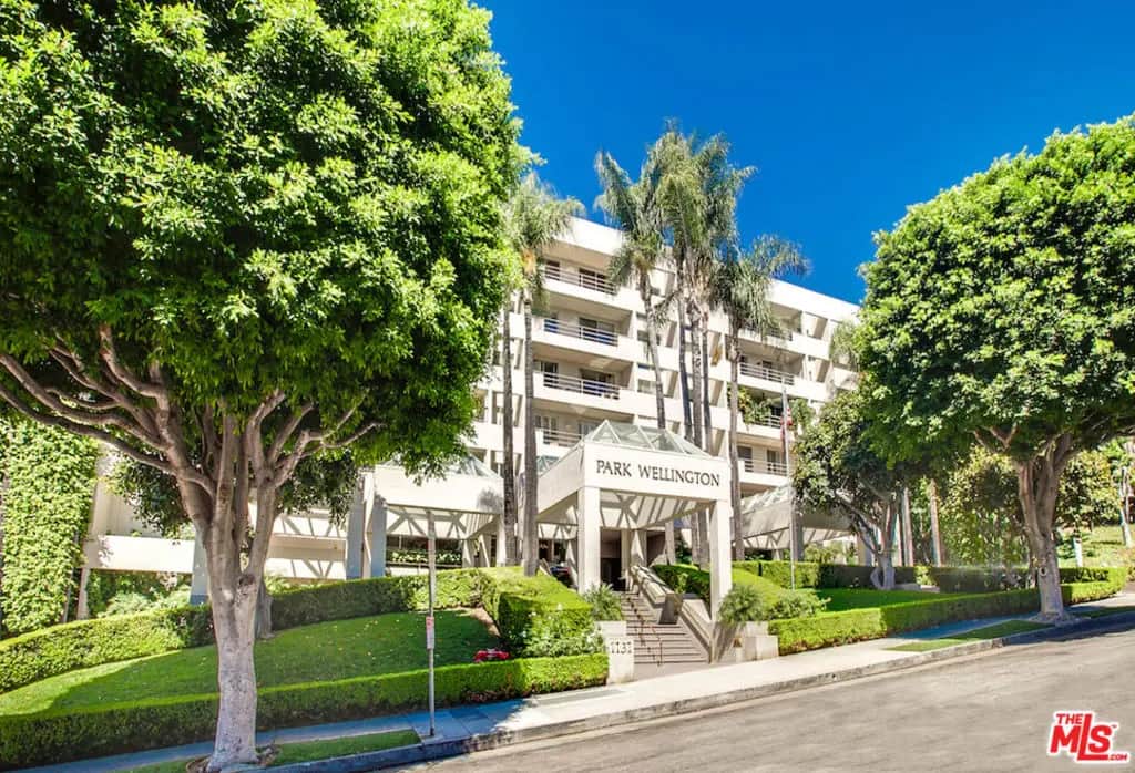 1131 Alta Loma Road 602, West Hollywood, CA — listing photo 1