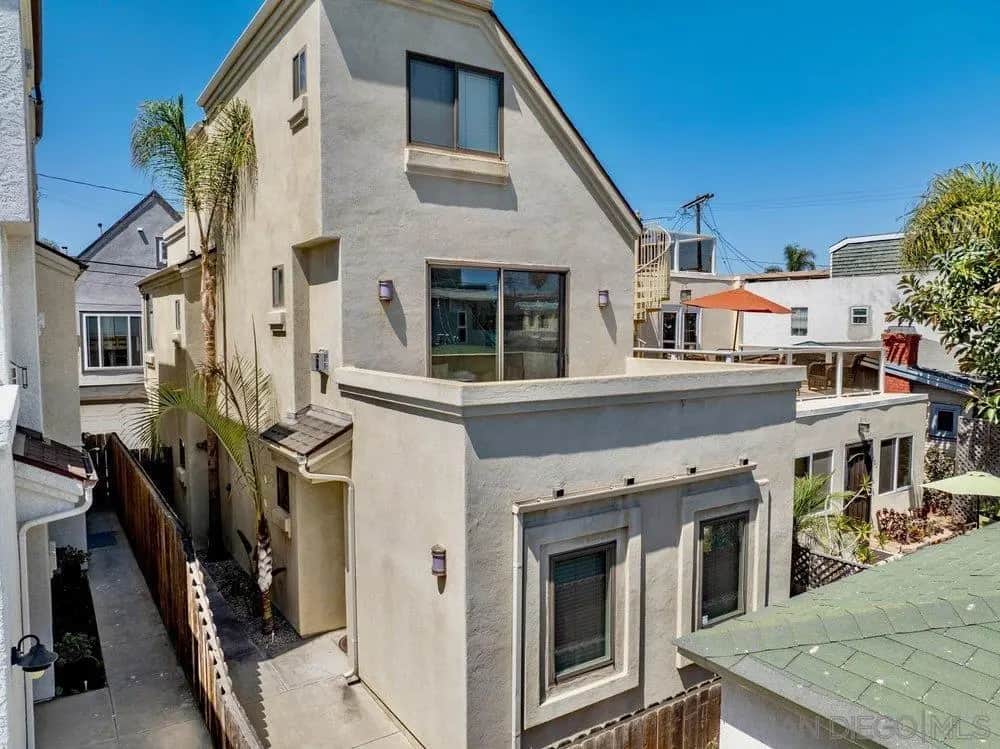 818 Queenstown Court, San Diego, CA — listing photo 1