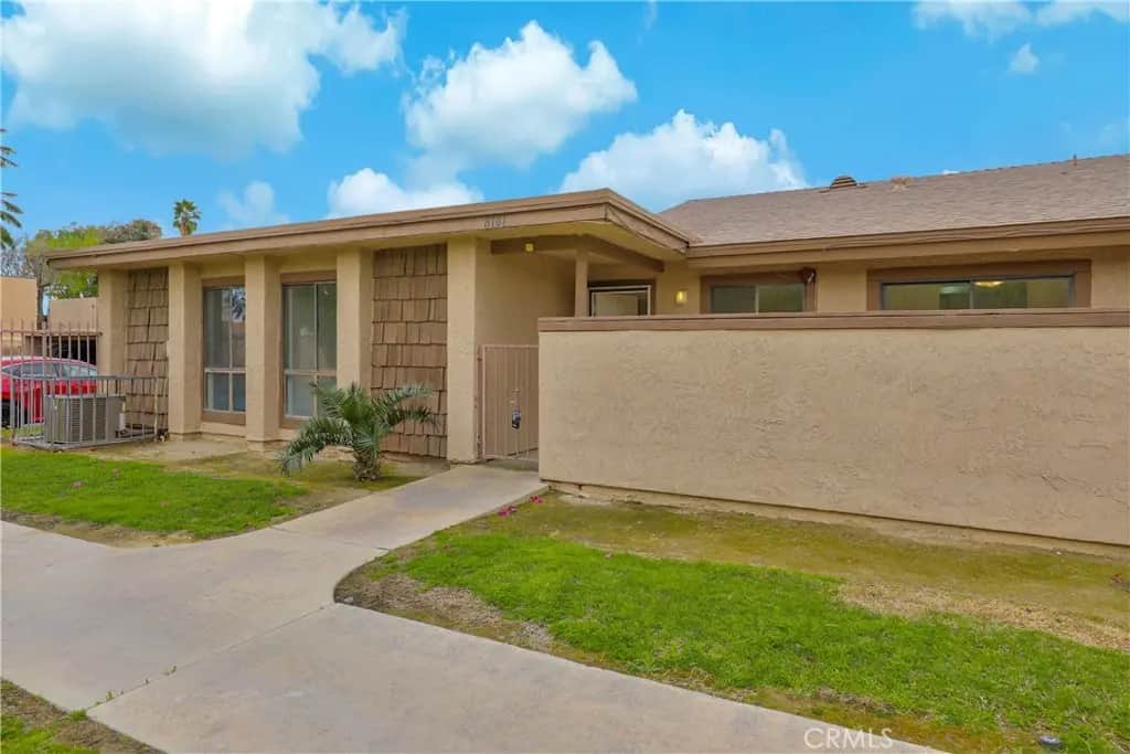 45546 Aladdin Street B101, Indio, CA — listing photo 1