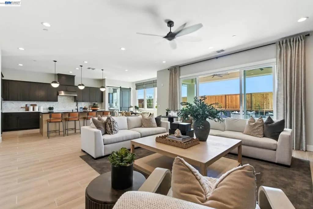 1591 Ponza Circle, Brentwood, CA — listing photo 1