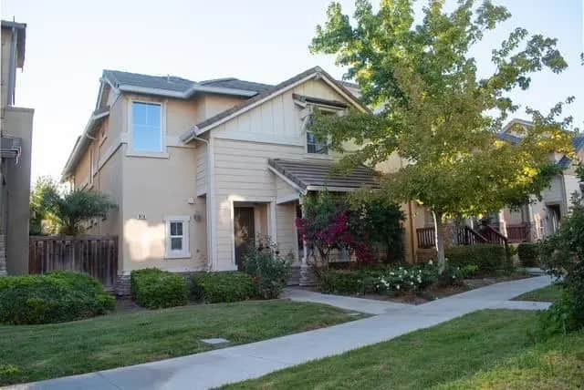 976 Whitehall Lane, Brentwood, CA — listing photo 1