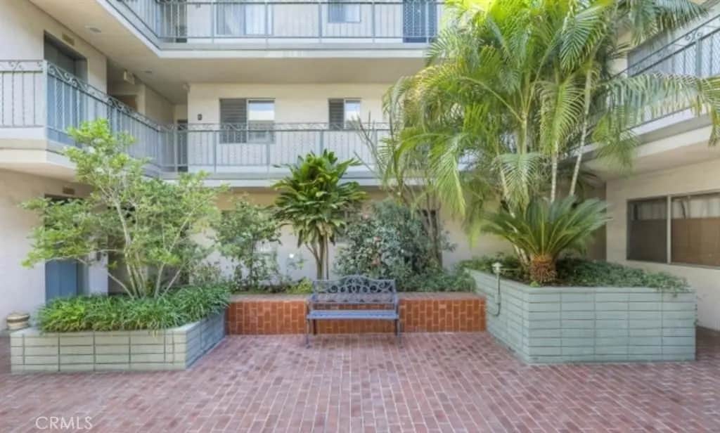 4614 27 Finley, Los Angeles, CA — listing photo 1