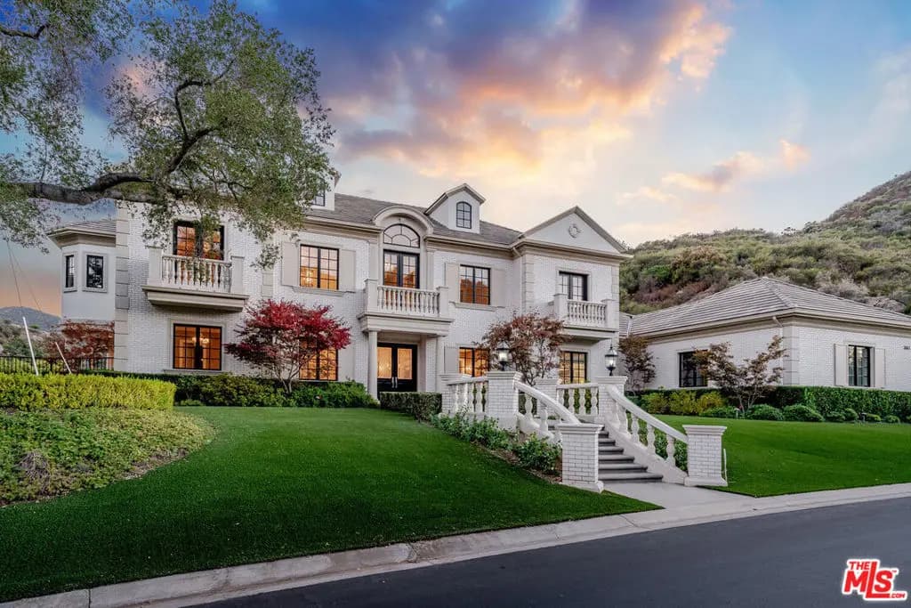 3063 W Stafford Road, Thousand Oaks, CA — listing photo 1