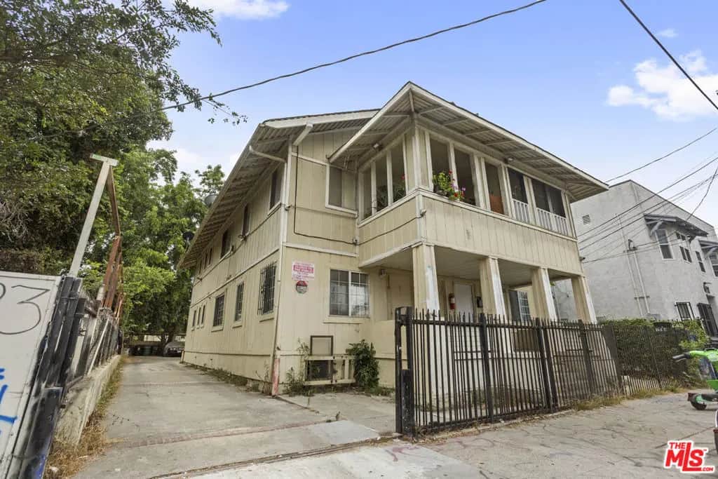 1516 W 11th Place, Los Angeles, CA — listing photo 1