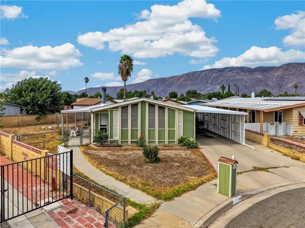 209 Flora vista Street, San Jacinto, CA — listing photo 1
