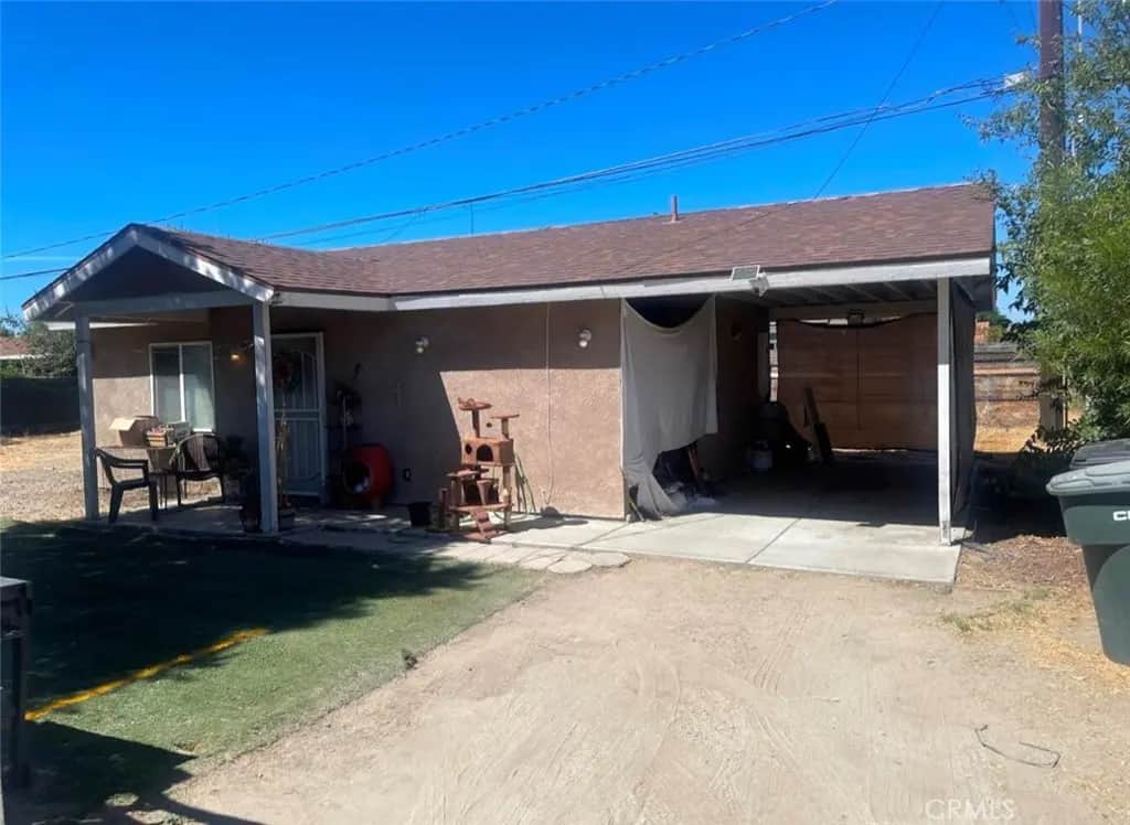 588 S Rosario Ave, San Jacinto, CA — listing photo 1