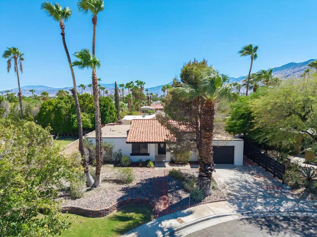 1351 E Luna Way, Palm Springs, CA — listing photo 1