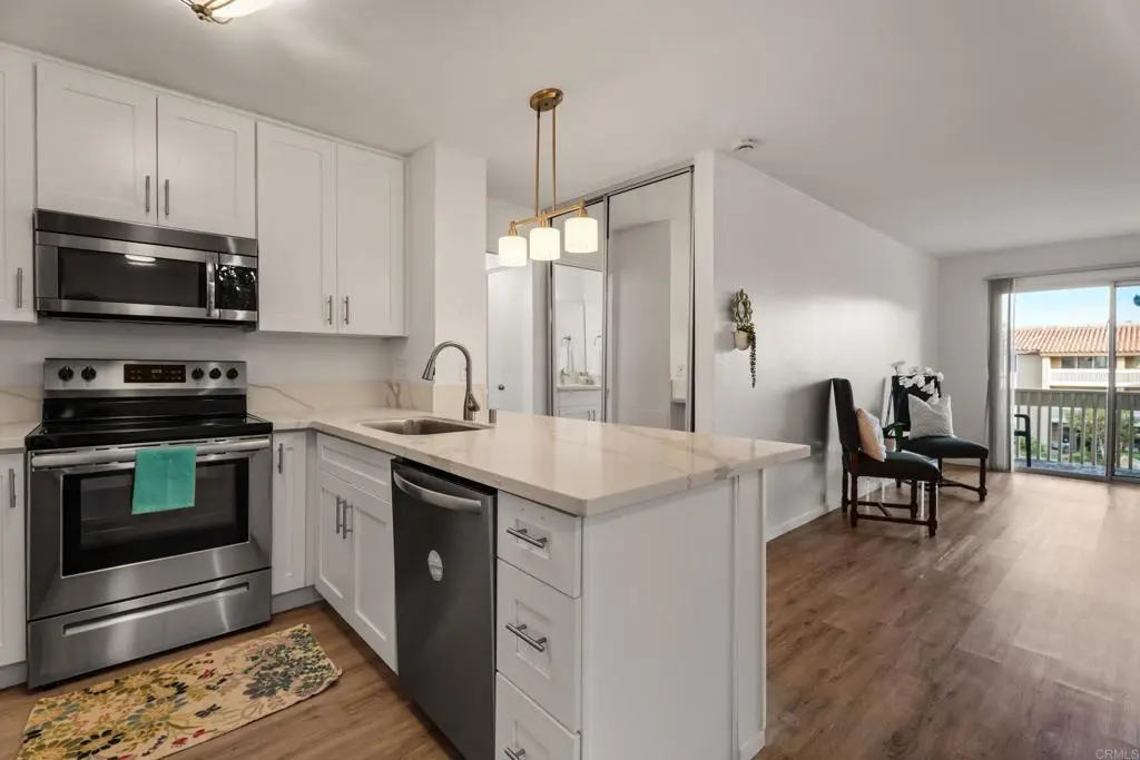 1801 Diamond Street 3-205, San Diego, CA — listing photo 1