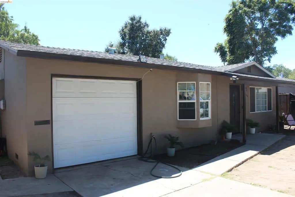 2268 E Marsh St, Stockton, CA — listing photo 1