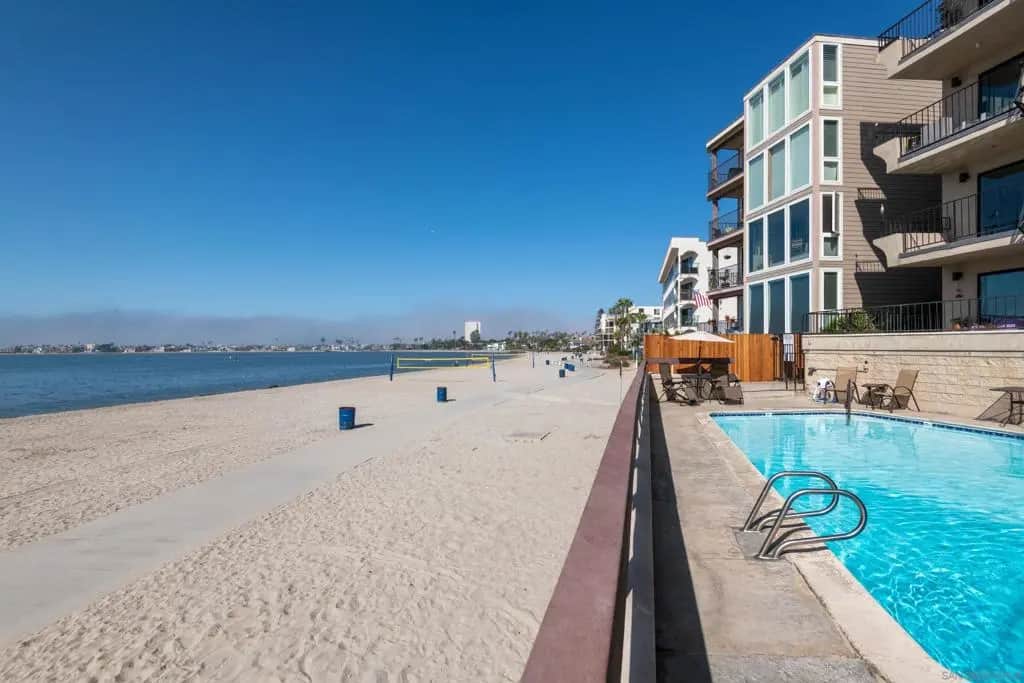1235 Parker Pl 2B, San Diego, CA — listing photo 1