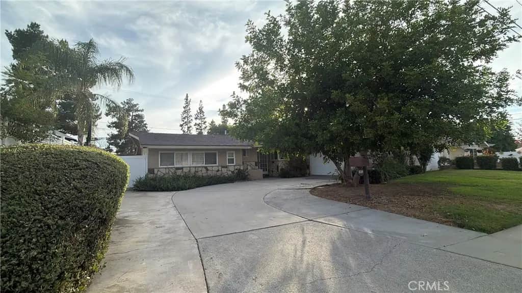 3748 Skylark, Riverside, CA — listing photo 1
