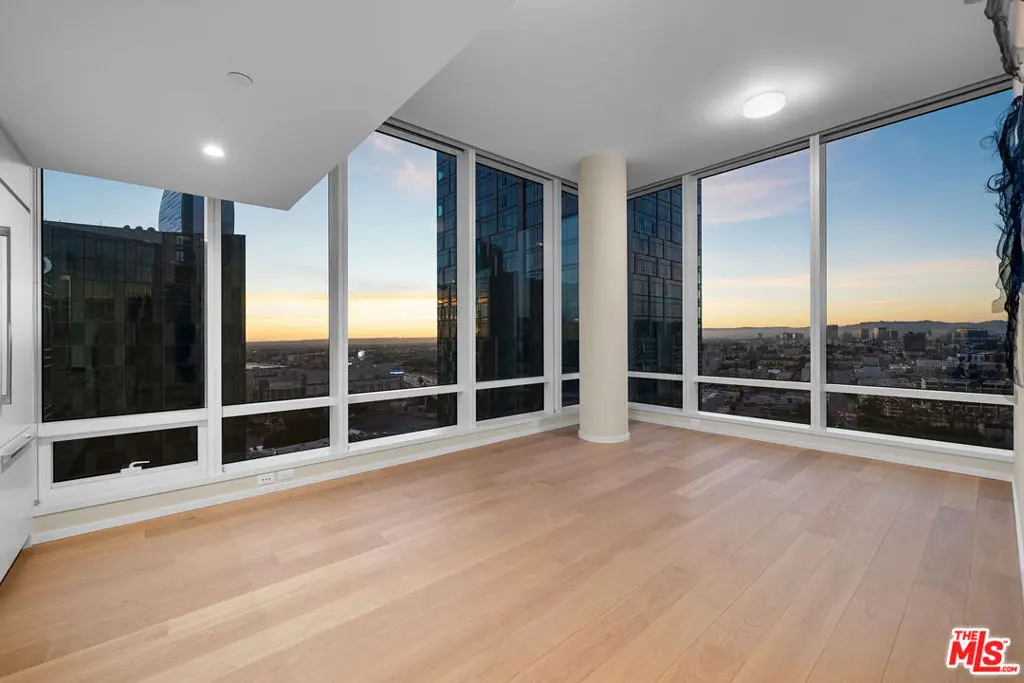 877 Francisco Street 3211, Los Angeles, CA — listing photo 1
