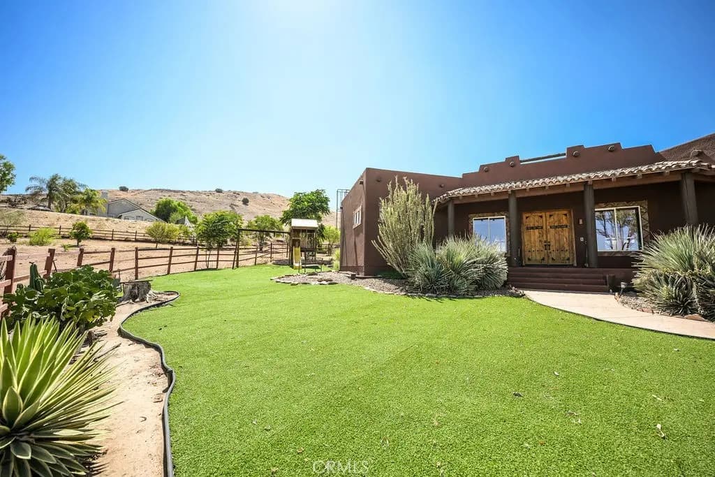 19217 Idaleona, Lake Mathews, CA — listing photo 1