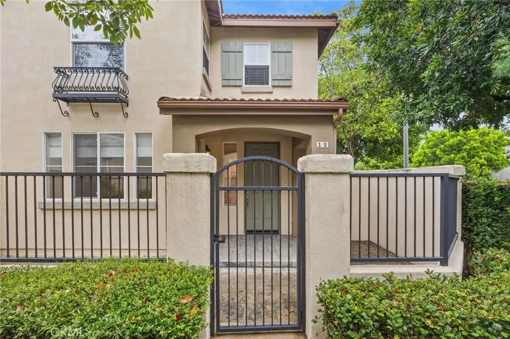 15 Ballard 90, Irvine, CA — listing photo 1