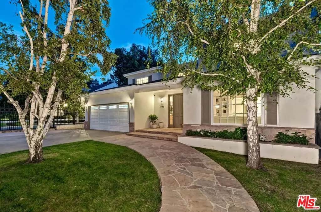 4135 Nagle Avenue, Los Angeles, CA — listing photo 1