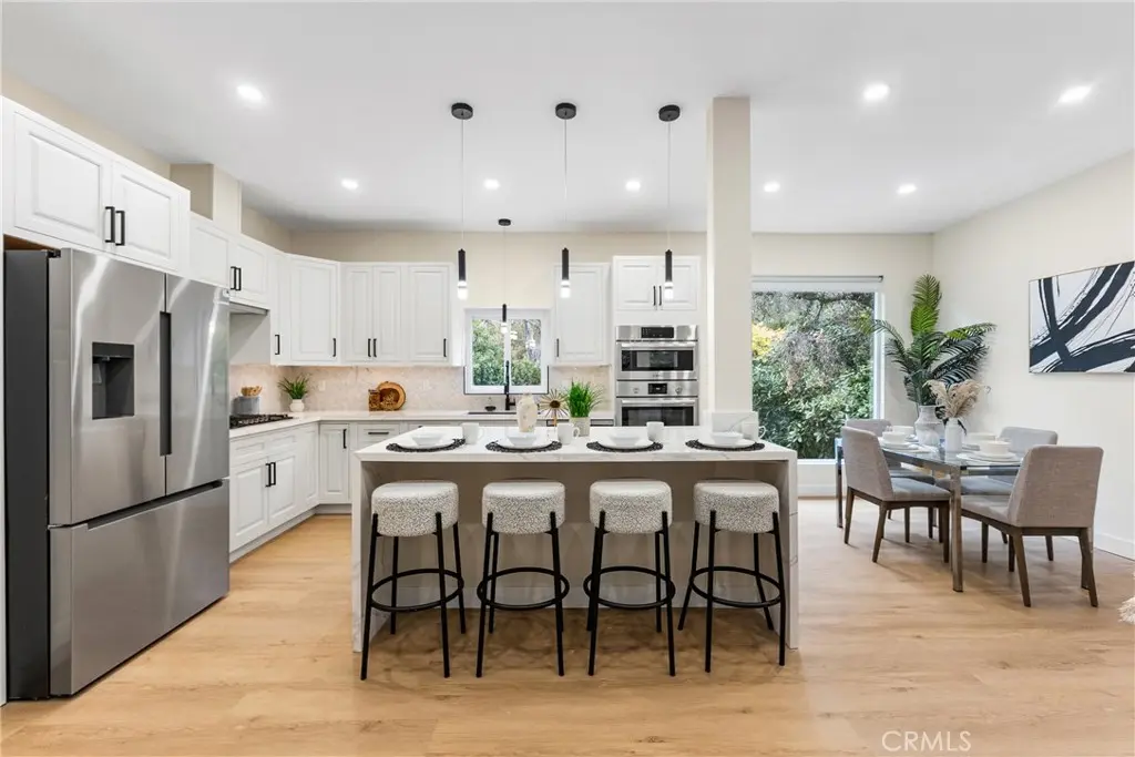 8010 Padre Lane, Los Angeles, CA — listing photo 1