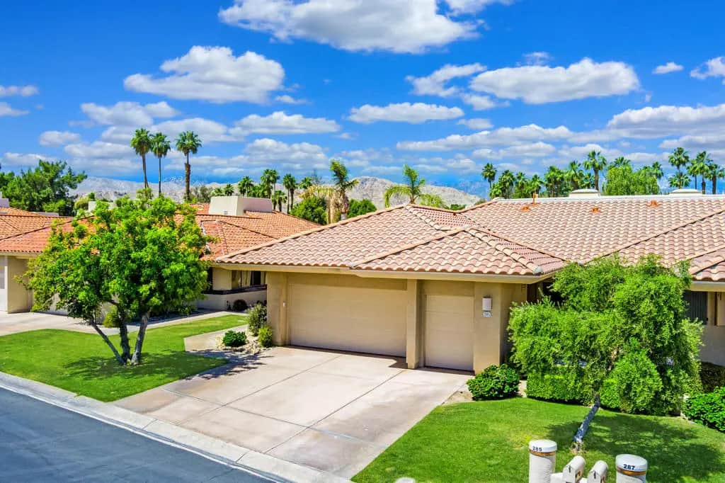 285 Kavenish Drive, Rancho Mirage, CA — listing photo 1