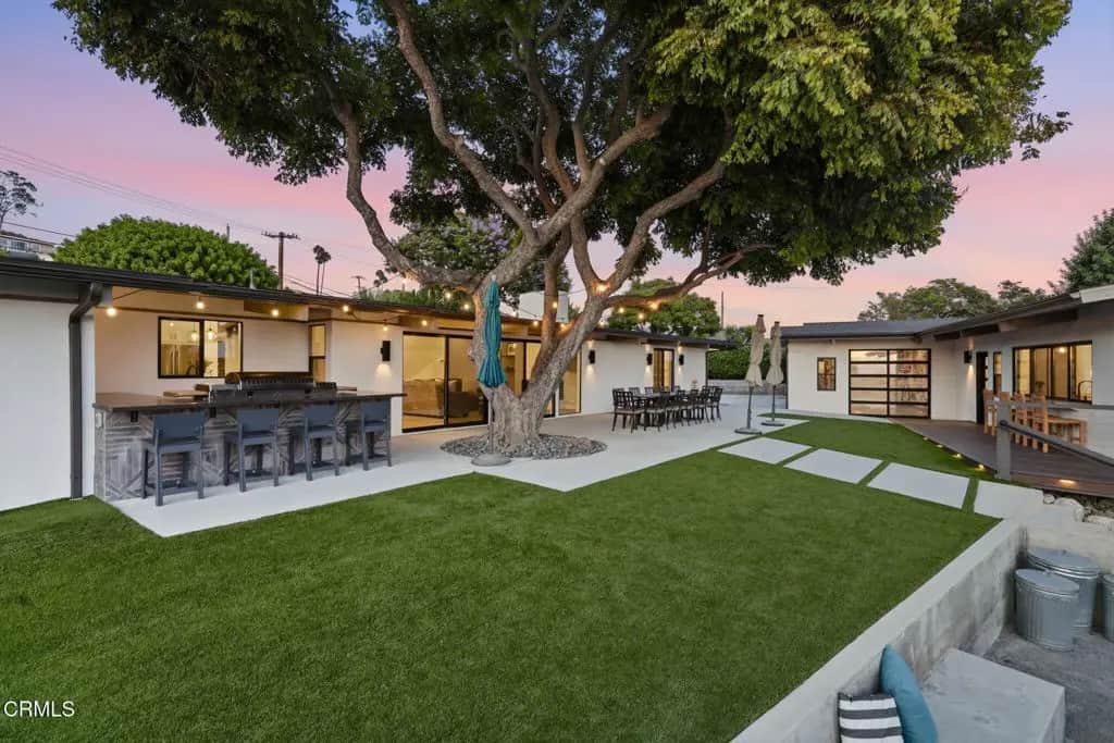3310 Foothill Road, Ventura, CA — listing photo 1