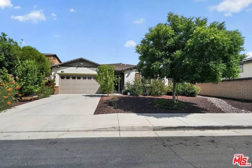 30272 Rustler Way, Menifee, CA — listing photo 1
