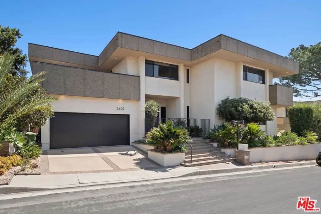 2408 VENUS Drive, Los Angeles, CA — listing photo 1
