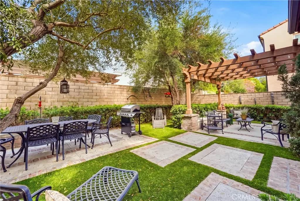 21 Waterspout, Irvine, CA — listing photo 1