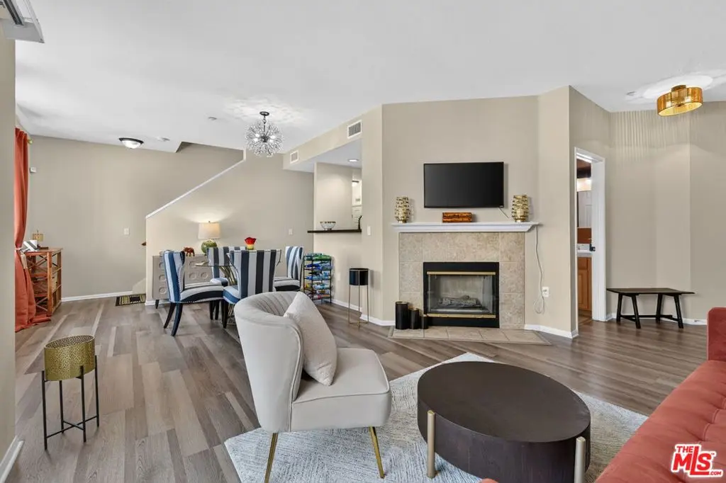 4600 Don Lorenzo Drive 4, Los Angeles, CA — listing photo 1